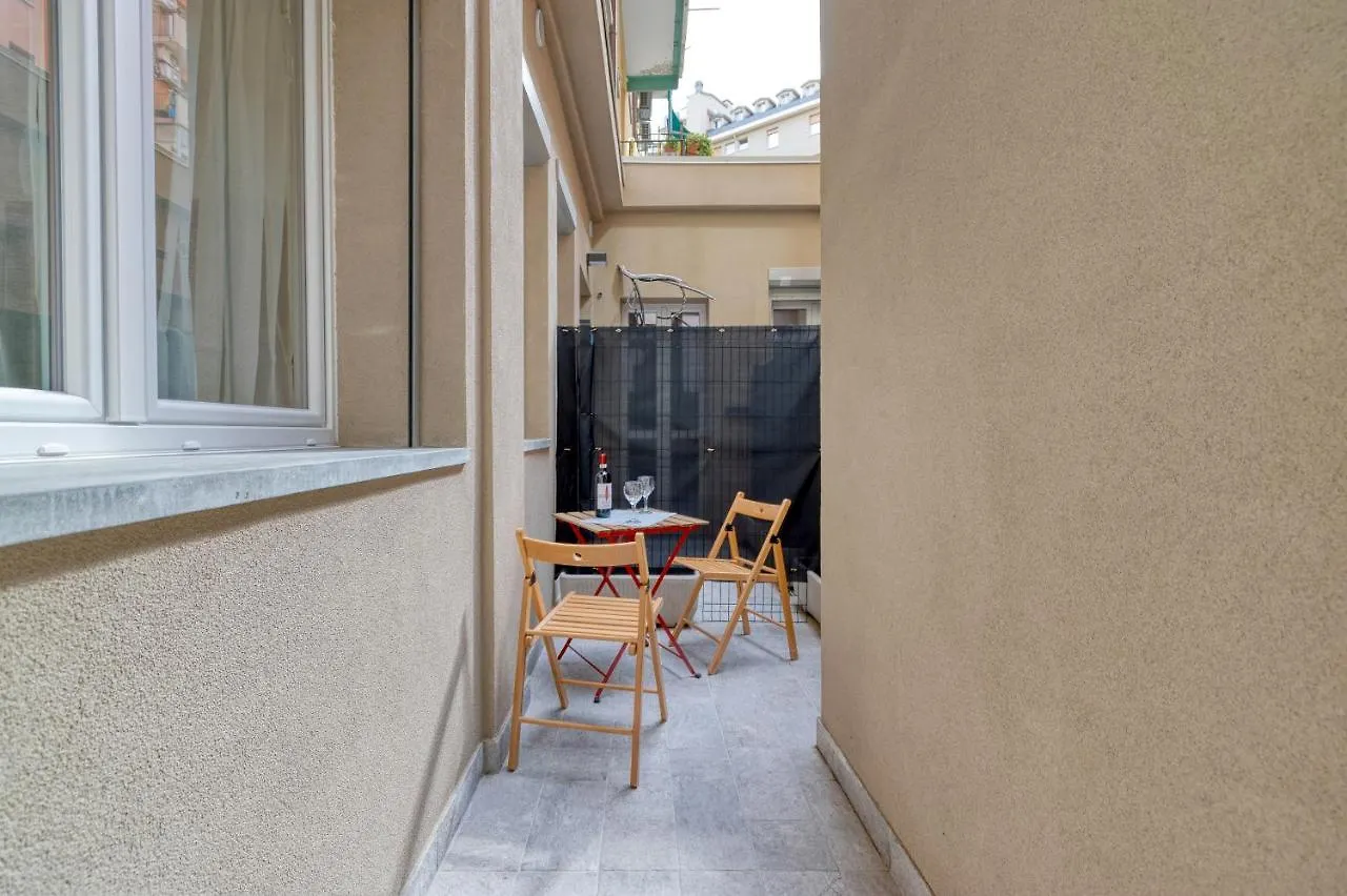 Bologna Centro Suite Ugo Lenzi, 6 Apartment